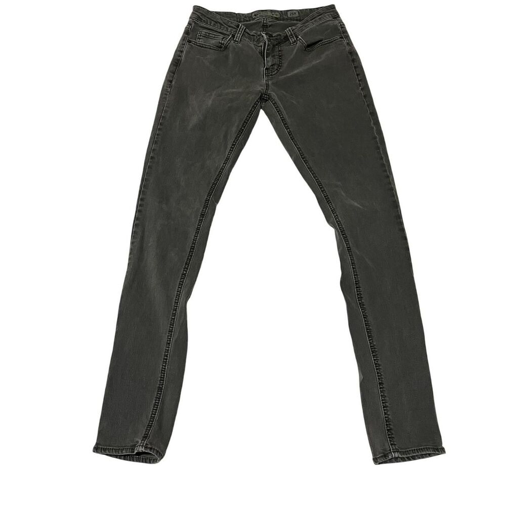 Buckle Women's Blue Jeans